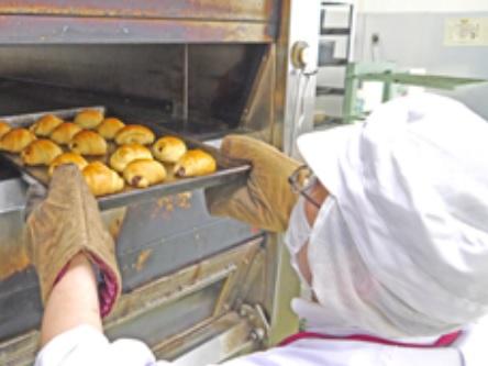 イチから作るので、焼きあがった瞬間は最高です！