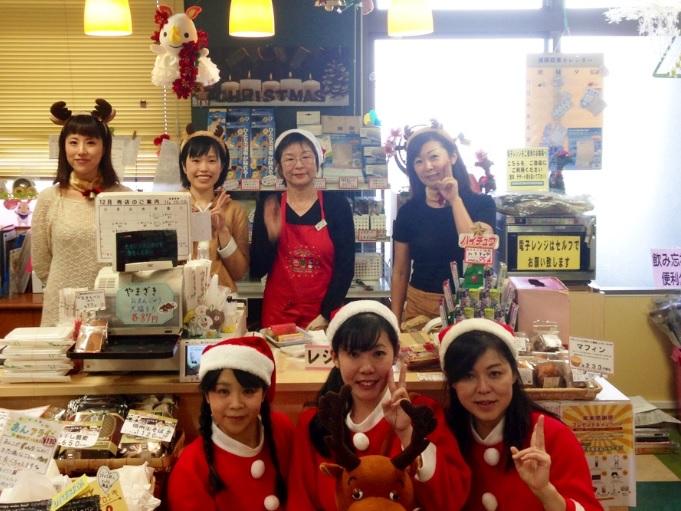 季節に合わせて様々な工夫し、お店全体を盛り上げます！