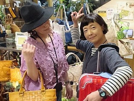 スタッフ同士仲が良いので店内は明るく活気があります！